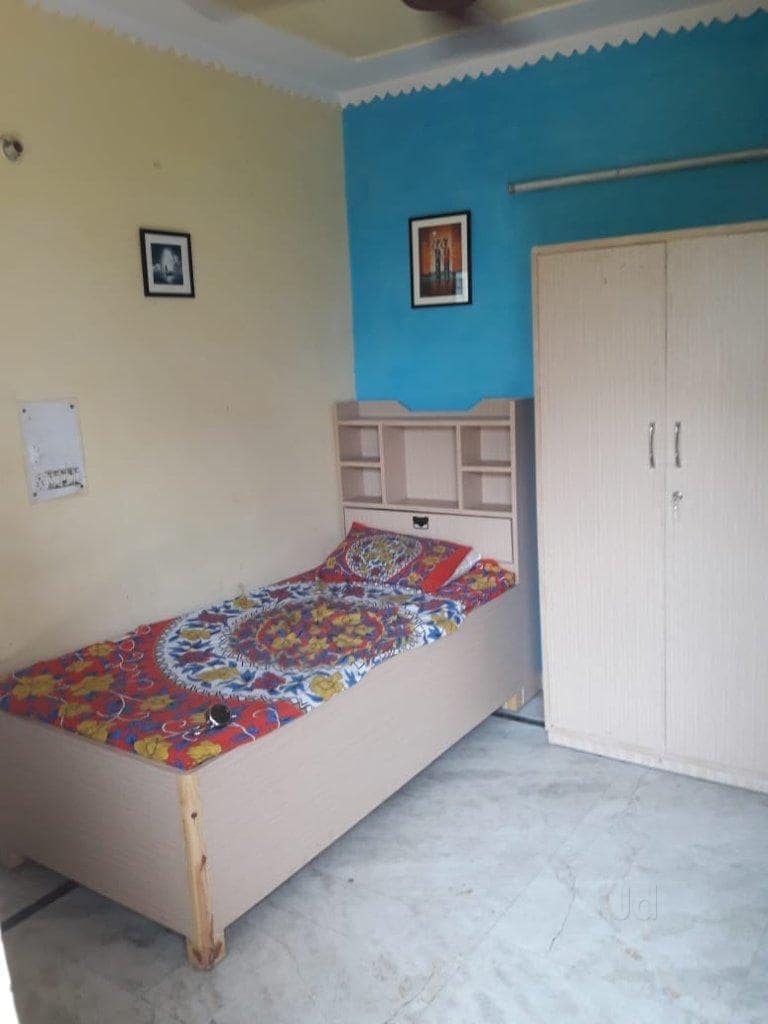 Deer Park Home Stay N Pg-Bhagat singh colony-Delhi